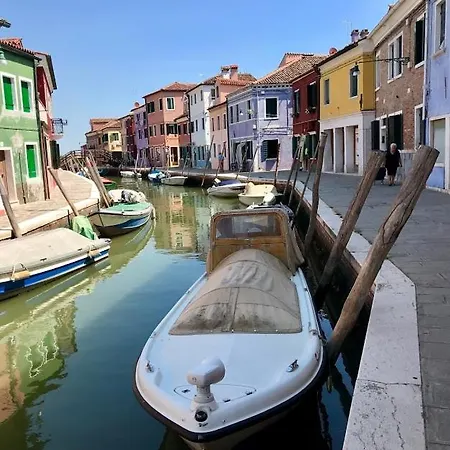 Incantevole Piccola Casa A Burano